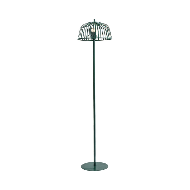 Lampa urláir lampaí iarainn saoirsithe