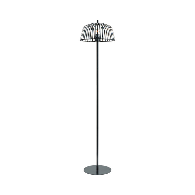 Lampa urláir lampaí iarainn saoirsithe