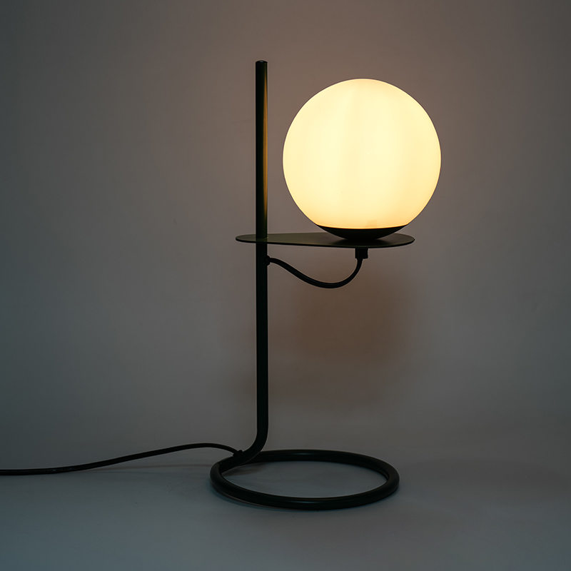 Lampa boird liathróid ghloine shimplí
