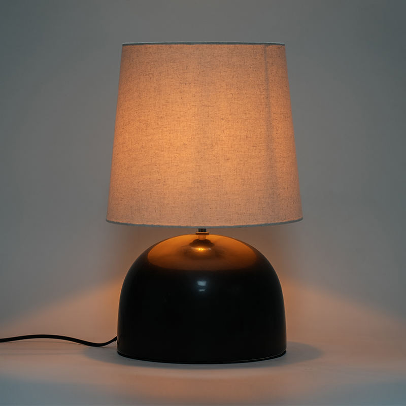 Lampa mór boird bhabhta mór ceirmeach simplí