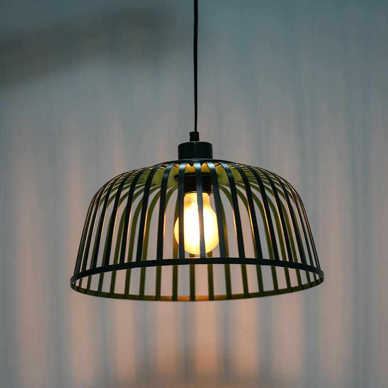 Chandelier iarainn seanré
